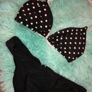 Poka dot bikini ✨